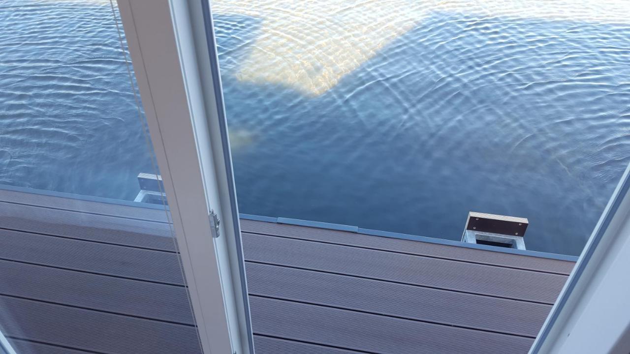 House Boat - Floating House Sofia Otel Pula Dış mekan fotoğraf